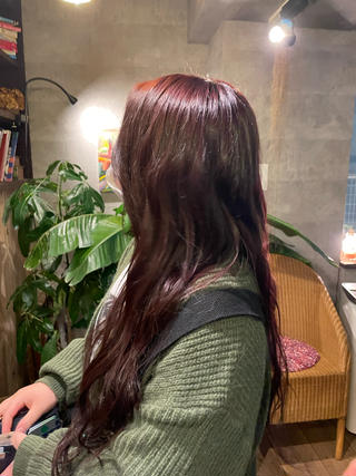 red color 
ブリーチなしで可愛いレッドピンクに！ 