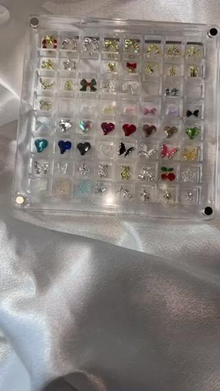 ネイル LINXS K🍎のネイルデザイン