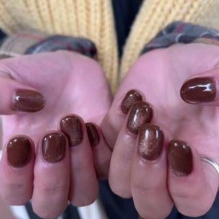 brown magnet 