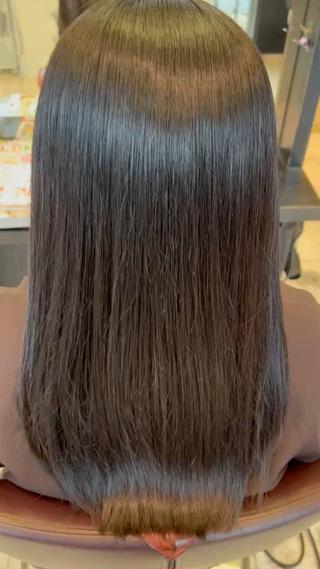 天使の輪っかできたこのツヤ感
• 生まれつきって聞かれちゃうくらい、感動のうるツヤ髪に
• 「髪質改善でここまで変わる！触りたくなるサラサラ感、見てください
• 光を味方につけたツヤ髪マジック

• 髪のパサつき、もう卒業しませんか？ お悩み相談DMもお気軽にどうぞ！ 