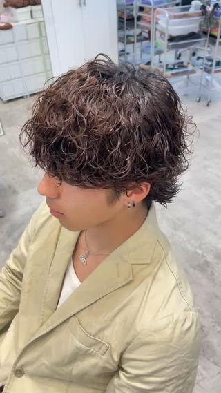 パーマ メンズ 小尾 優然のヘアスタイル