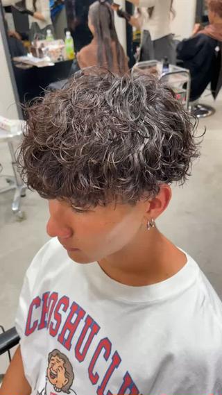 パーマ メンズ 小尾 優然のヘアスタイル