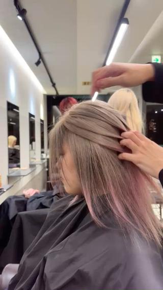 ホワイトベージュ×ピンク 