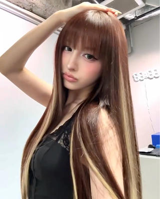 ロング カラー 糸川 伸樹のヘアスタイル