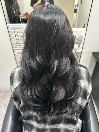 ロング カラー パーマ 平田 七海のヘアスタイル
