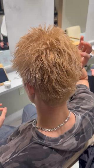 men's color️
beige 