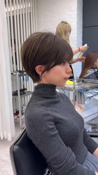 ショート ショートヘア くすみカラー、大場猛のヘアスタイル