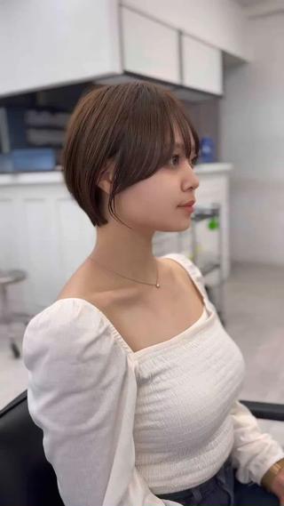 ショート ショートヘア くすみカラー、大場猛のヘアスタイル