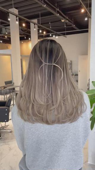 ミディアム カラー ヘアアレンジ アンドウ ユウ/ レイヤーカット/韓国のヘアスタイル