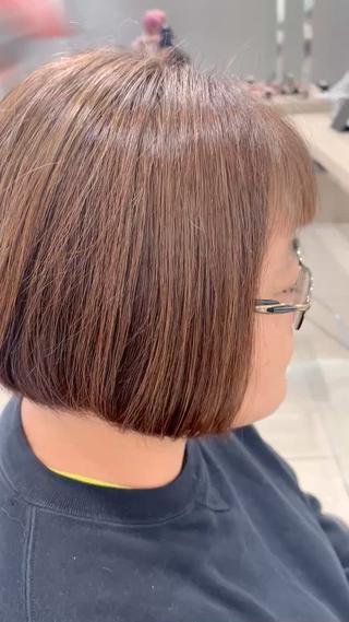 ショート カラー 巖本 真希のヘアスタイル