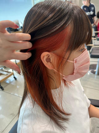 ミディアム カラー 巖本 真希のヘアスタイル