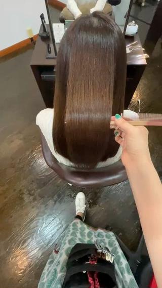 ロング La Ruelle yoko🐈髪質改善のヘアスタイル