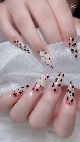 ネイル Lumi Nail 新大久保3‘のネイルデザイン