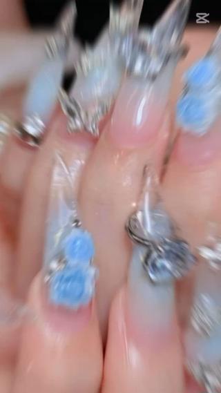ネイル Lumi Nail 新大久保3‘のネイルデザイン