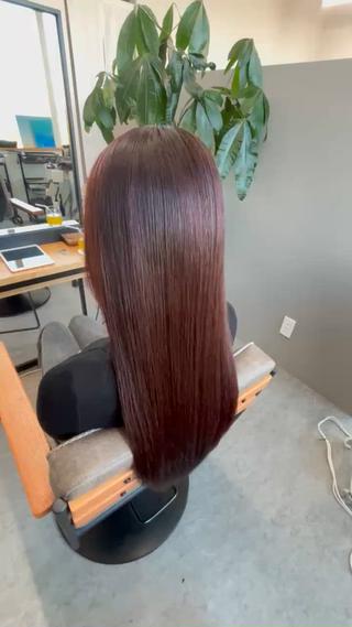 ロング KOKUA【コクア】所属・松川優真 【髪質改善】のヘアスタイル