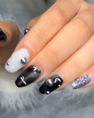 ネイル ten nail salon　かえでのネイルデザイン