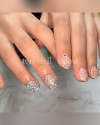 ネイル ten nail salon　かえでのネイルデザイン