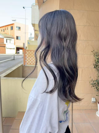 ロング 透明カラー/レイヤー misaki °*のヘアスタイル