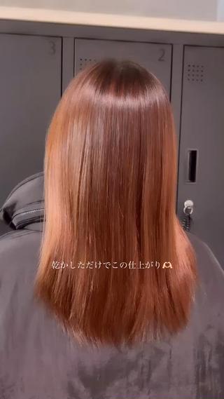 ミディアム 諸井 芽のヘアスタイル
