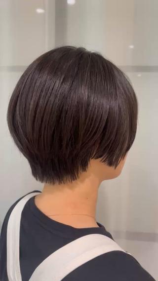 襟足はダウンパーマしてコンパクトショートに 
