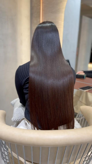 ロング SALOWIN 原宿iori B1所属・‎🤍髪質改善‎🤍 ‎VIVIE‎🤍のヘアスタイル