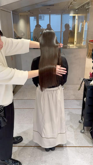 ロング SALOWIN 原宿iori B1所属・‎🤍髪質改善‎🤍 ‎VIVIE‎🤍のヘアスタイル