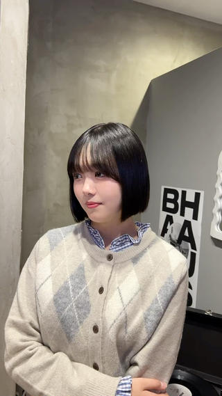 【タッセルボブ】
ぱつっとしたライン感が特徴のスタイルです！
顎下~顎上の範囲で長さ設定で雰囲気を変えて楽しめます！ 