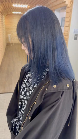セミロング SOAR所属・【髪質改善・コテ巻き パーマ】　長浜千紘のヘアスタイル