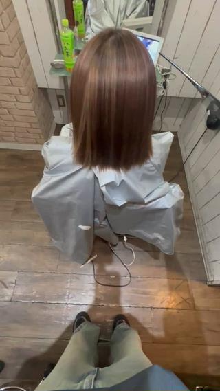 ショート カラー ヘアアレンジ MiU所属・韓国×髪質改善×美髪 縮毛矯正×レイヤーのヘアスタイル