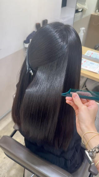 セミロング 🎀縮毛矯正／ メンズパーマ／りんのヘアスタイル