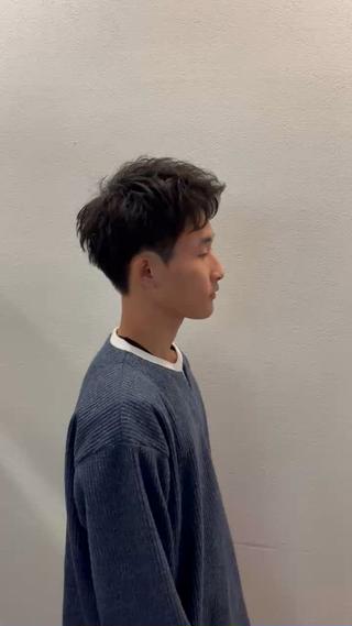 アップバングショート
刈り上げは自然な12mm 