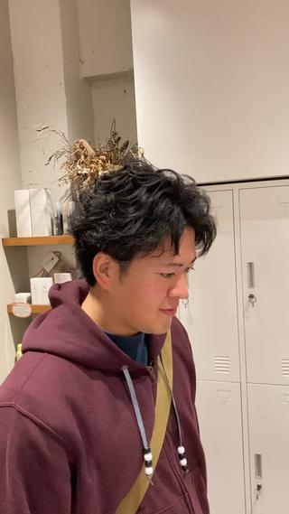 ショートフェザーパーマ
メンズ秋冬最新パーマ
どの角度から見てもカッコ良く見えます!