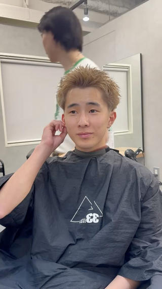 ショート カラー メンズ 安藤 晴大のヘアスタイル