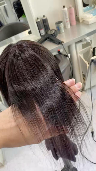 超捻転毛から美髪縮毛矯正で
指通り艶感まとまりダメージ切れ毛
完璧な艶髪に出来ました