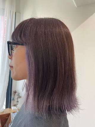 purple & brown

インナーを活かしてアンブレラカラーに◎
紫を入れると色落ちも楽しめるカラーです！


color + treatment
120min~ 