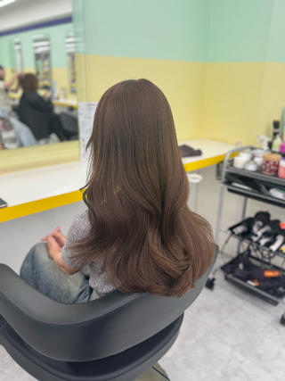 ロング ヘアアレンジ ☁️縮毛矯正✖️ 赤み消し☁️りくのヘアスタイル