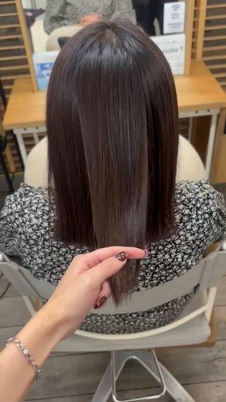 セミロング TOMOYA /カラー・縮毛のヘアスタイル