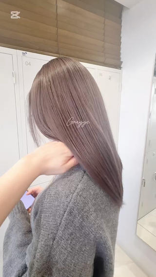 カラー 加藤 芽実のヘアスタイル