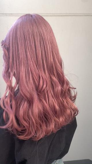 セミロング カラー ウルフ🐺/ボブ ハイトーン🌈/増田のヘアスタイル