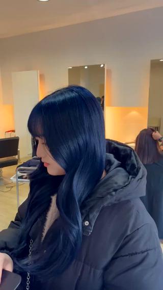 Navy Blue 