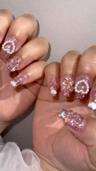 ネイル LAVISH nanamiのネイルデザイン