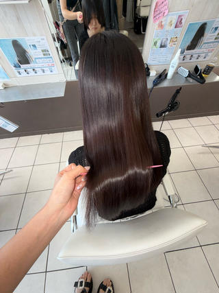 ロング 白井 音葉のヘアスタイル