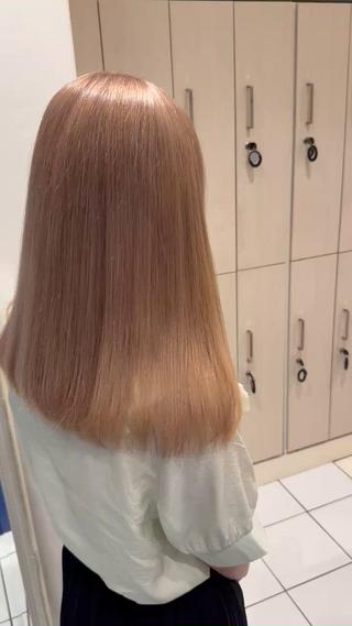 ロング ハイトーンカラー 髪質改善カラーノトのヘアスタイル