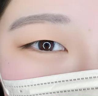 ラッシュリフト
目元に合わせたデザインに♡