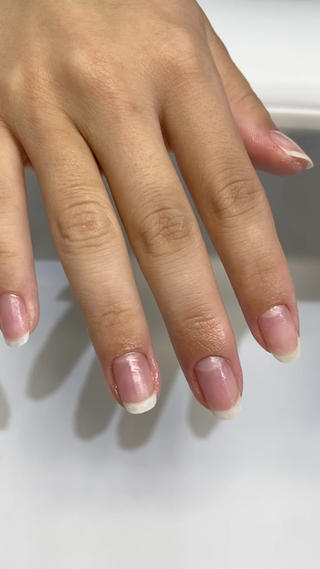 オフと甘皮ケアのみのメニューとなります*。
※オフはベースジェルがソフトジェルの方のみとさせていただきます。 