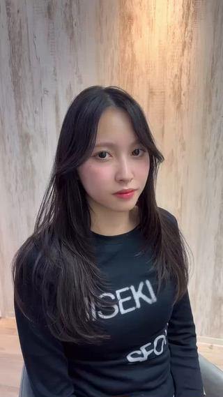 ロング カラー 越冨 晃平のヘアスタイル