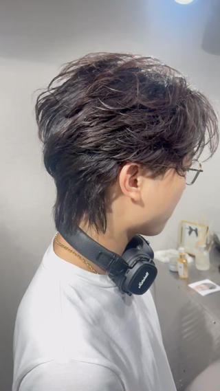 メンズ 表参道フェザーパーマ ニュアンスパーマのヘアスタイル