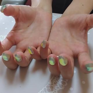 #うるうるネイル 