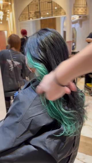 セミロング ブリーチなしダブル カラー縮毛矯正　下野のヘアスタイル