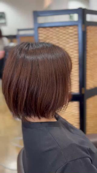 髪のまとまりがお悩みでした︎
首元の生え癖で綺麗に収まらないって方居ませんか！？
そんな方は僕にお任せください♪ 